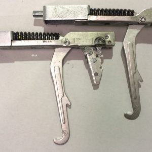 031118009908/909 Kit Blanco Oven Door Hinge Left & Right