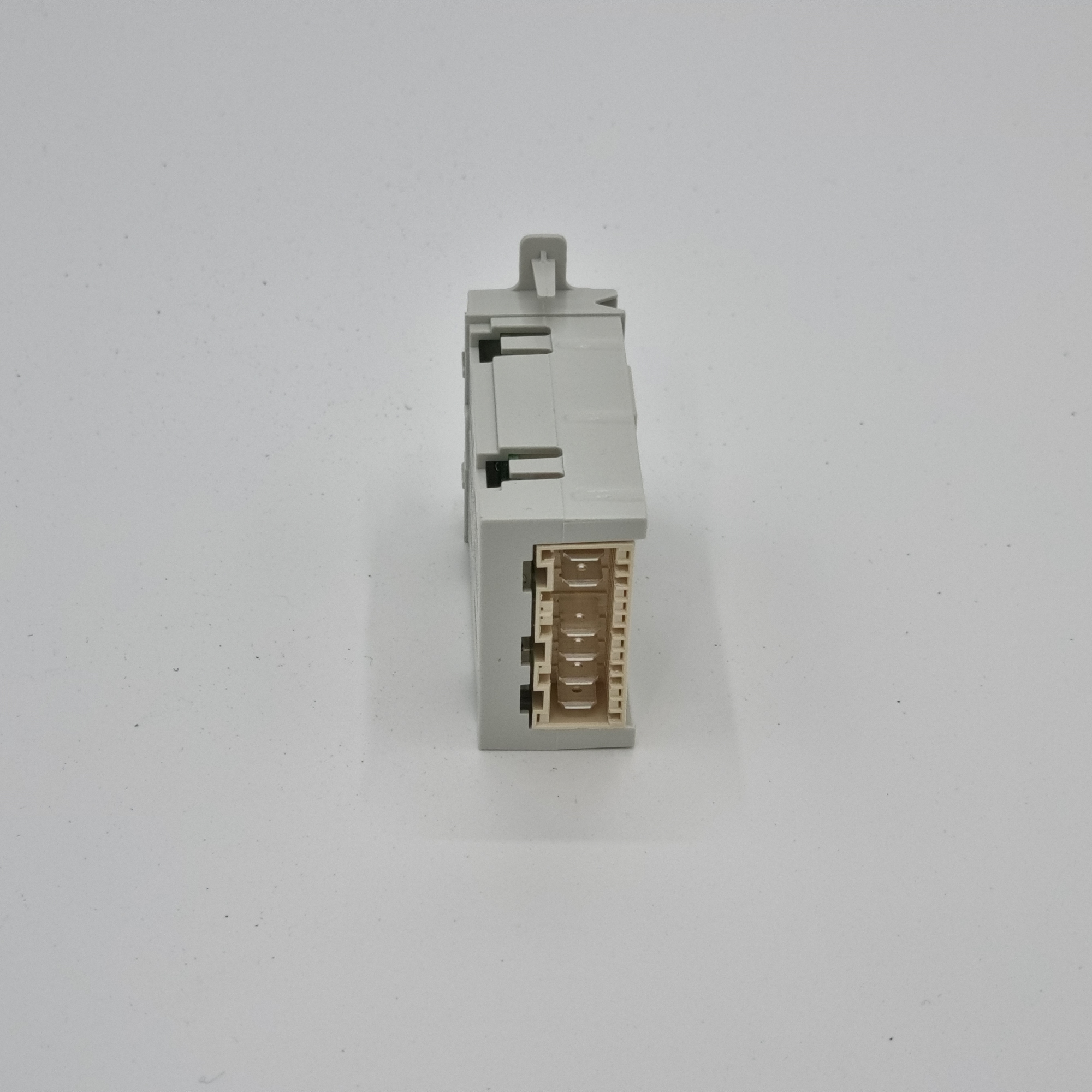 09053390 Genuine Miele Heater Relay EZL517A - Image 3