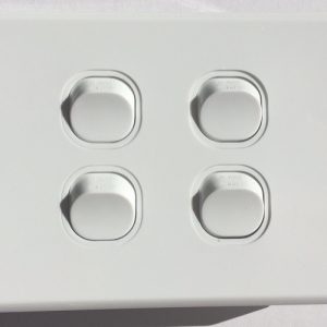 30514NLS Horiztonal 4 Gang Light Switch 10Amp 250V
