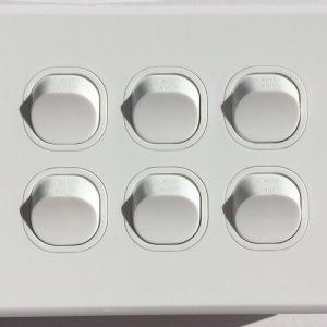 30516NLS Horiztonal 6 Gang Light Switch 10Amp 250V