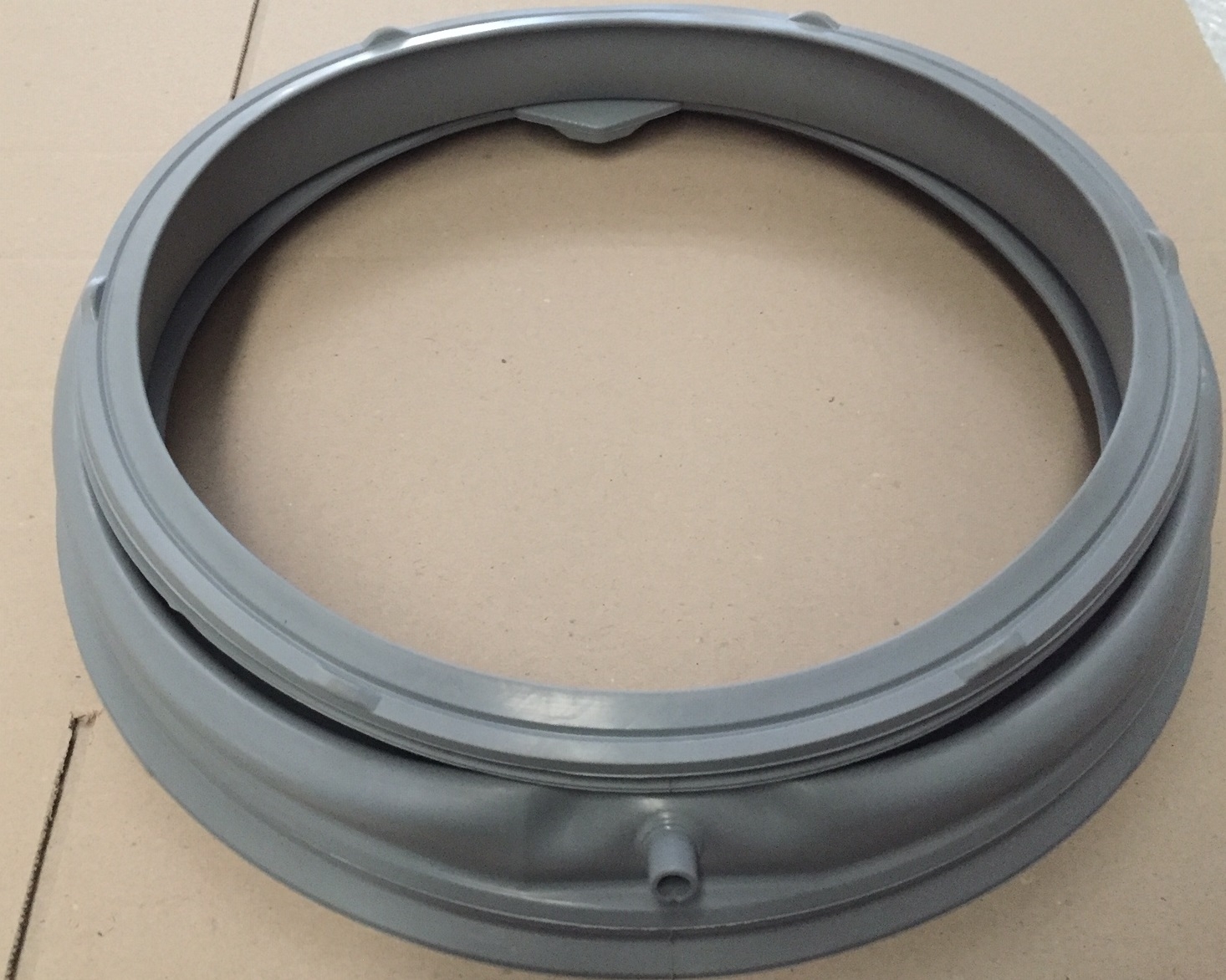 4986EN1003A LG Washing machine door seal - No hole in outlet spout